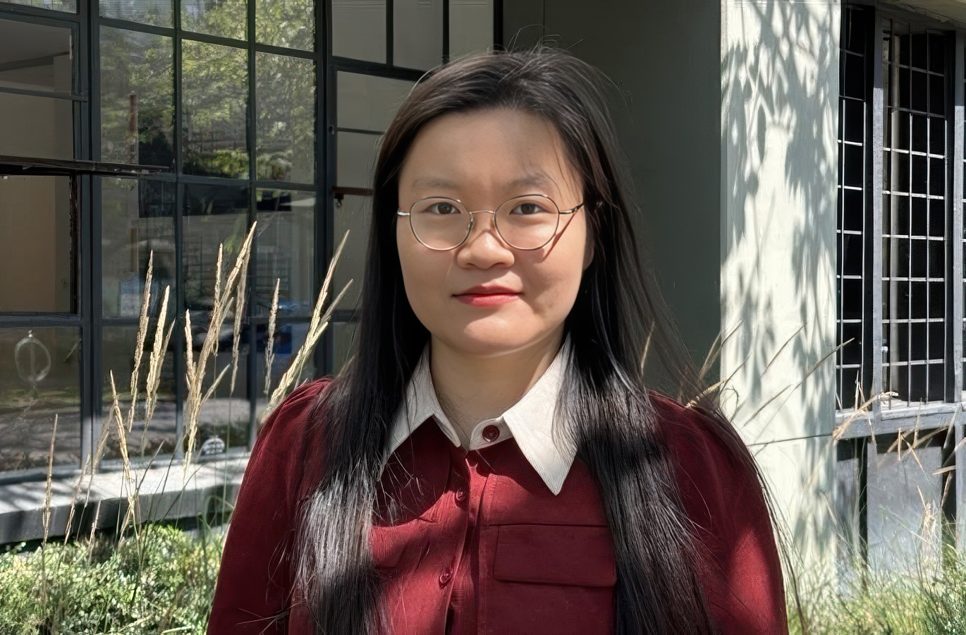 Yiqi Yang Headshot-topaz-high fidelity v2-2x